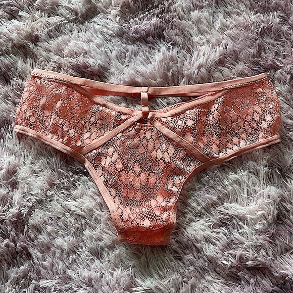 *NEW* Victorias Secret Lace Panties - Picture 3 of 4
